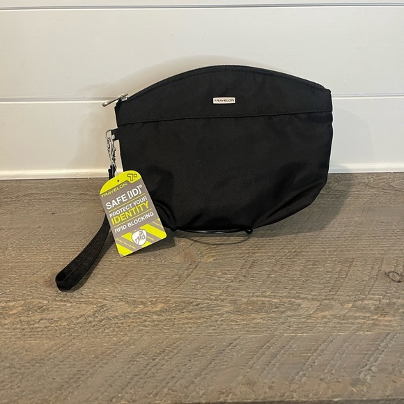 Travelon Handbags - Travelon RFID Blocking Zip Close Organizer Pouch Bag Nylon Wristlet Black - NWT